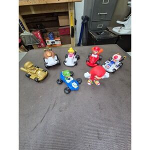 Mario Kart Figures Collection, Mario, Luigi, Donkey Kong, Peach, Knuckles‎